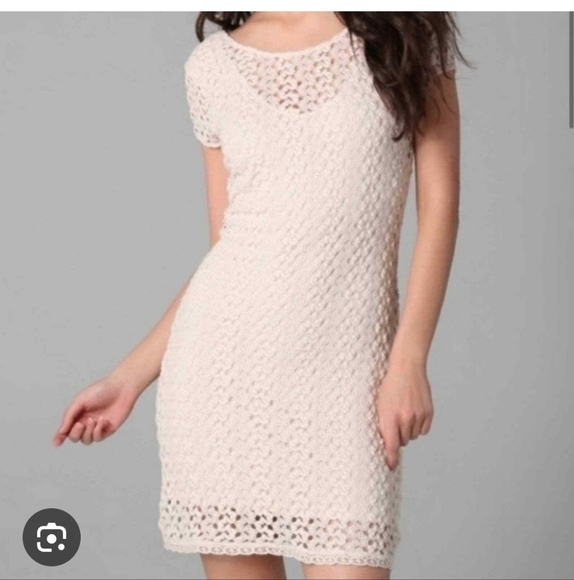 FREE PEOPLE Crochet Knit Cream Dress With Slip Lining. Size Large - Picture 2 of 11